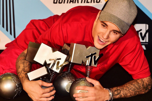 ¡Descubre todo lo que ha ocurrido en los EMA 2015! ¡Descubre todo lo que ha ocurrido en los EMA 2015!