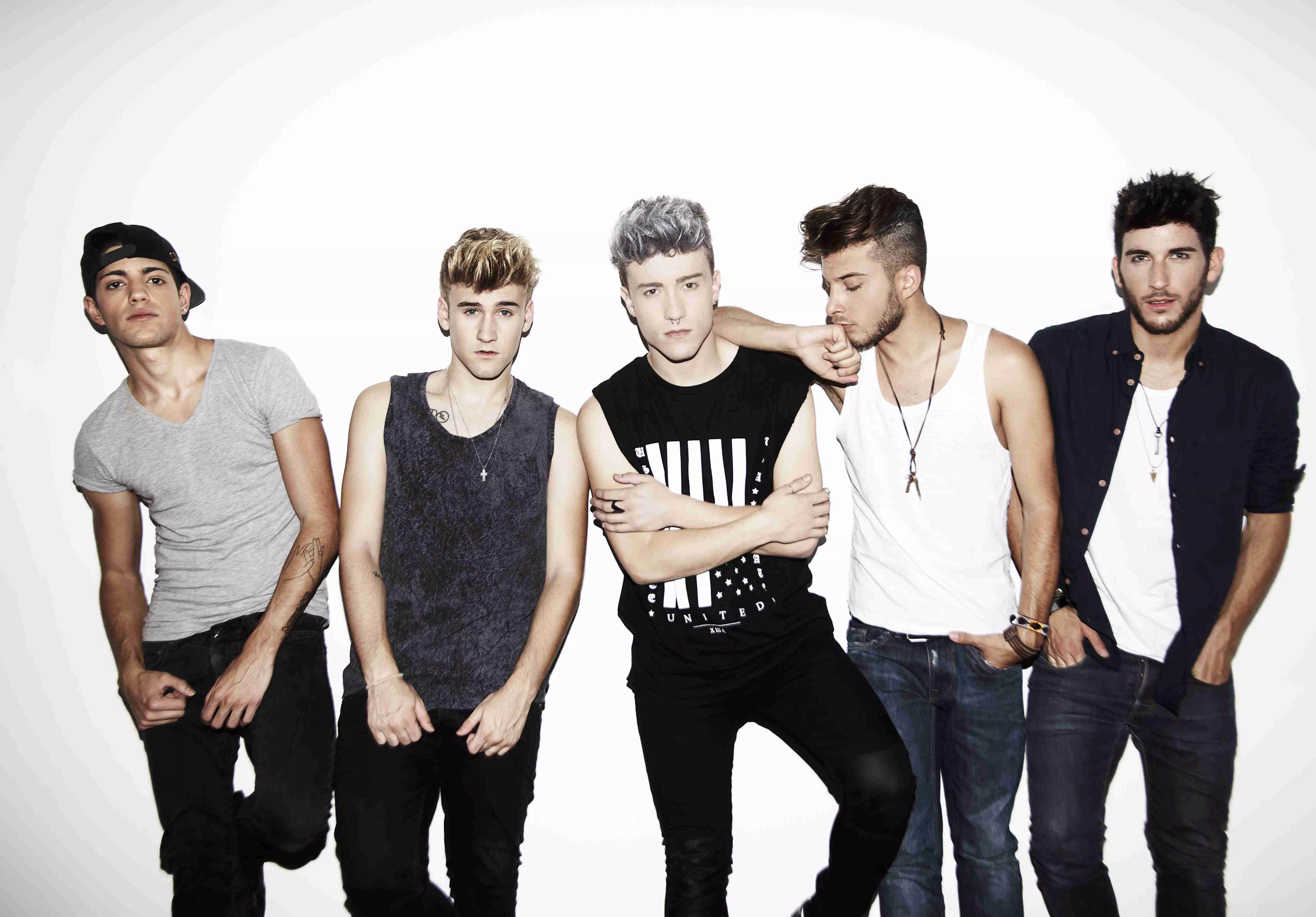 Firma de discos de Auryn por toda España