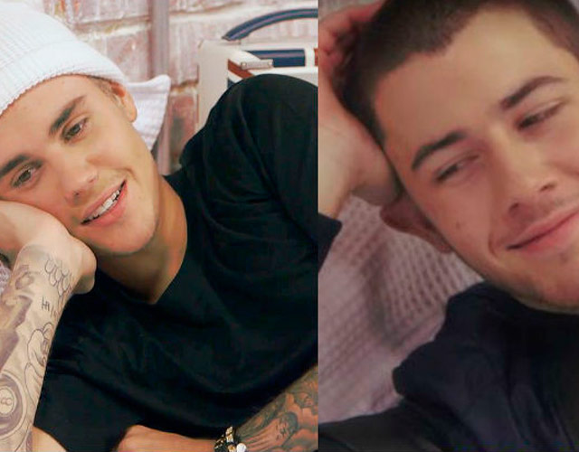 Justin Bieber y Nick Jonas se meten en la cama para reírse de Kanye West Justin Bieber y Nick Jonas se meten en la cama para reírse de Kanye West