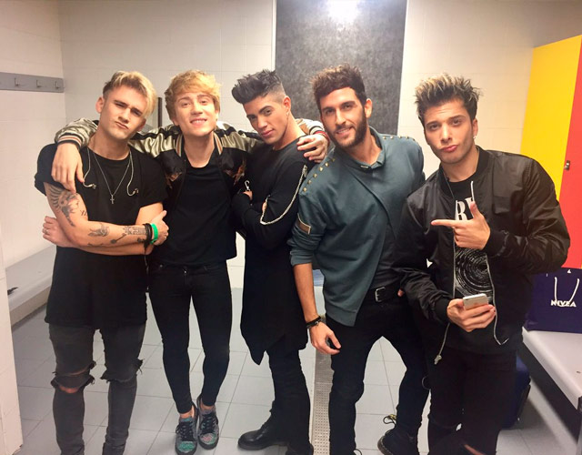 La despedida de Auryn tras su último concierto La despedida de Auryn tras su último concierto