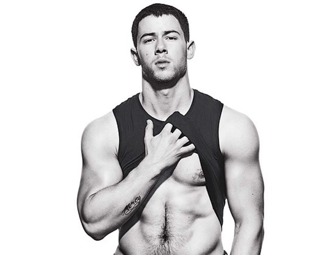 Nick Jonas, sexy en Men's Fitness.