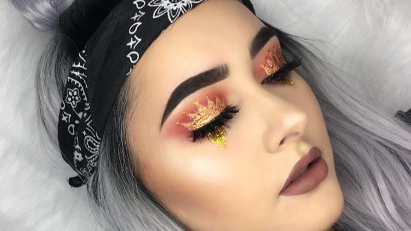 Coronas en los párpados: la tendencia de maquillaje más romántica