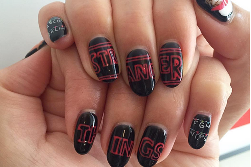 Los diseños de uñas de Stranger Things más alucinantes