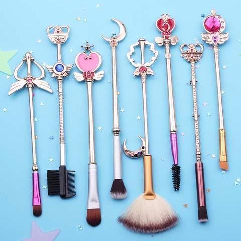 ¡Alucina con estas brochas de maquillaje de Sailor Moon! ¡Alucina con estas brochas de maquillaje de Sailor Moon!