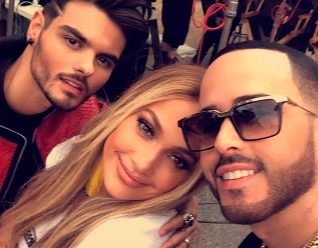 Abraham Mateo canta con Jennifer López 'Se Acabó El Amor' Abraham Mateo canta con Jennifer López 'Se Acabó El Amor'