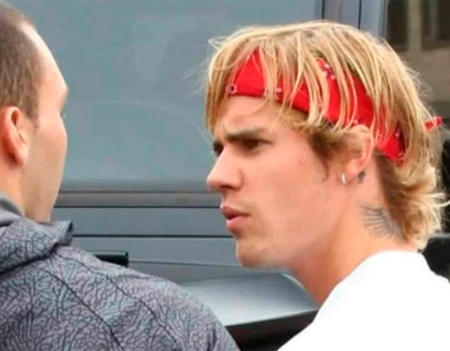 Justin Bieber rompe el móvil a un fan que quería un selfie con él