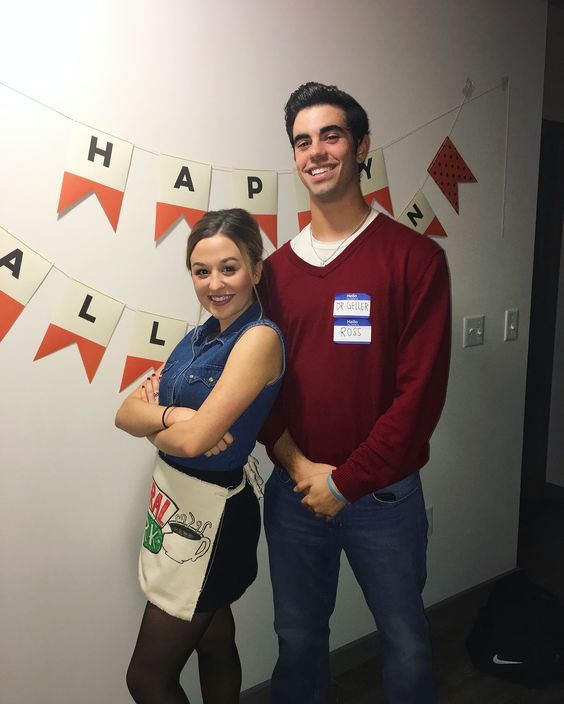 84 parejas de ideas de disfraces de Halloween perfectas para ti y Bae