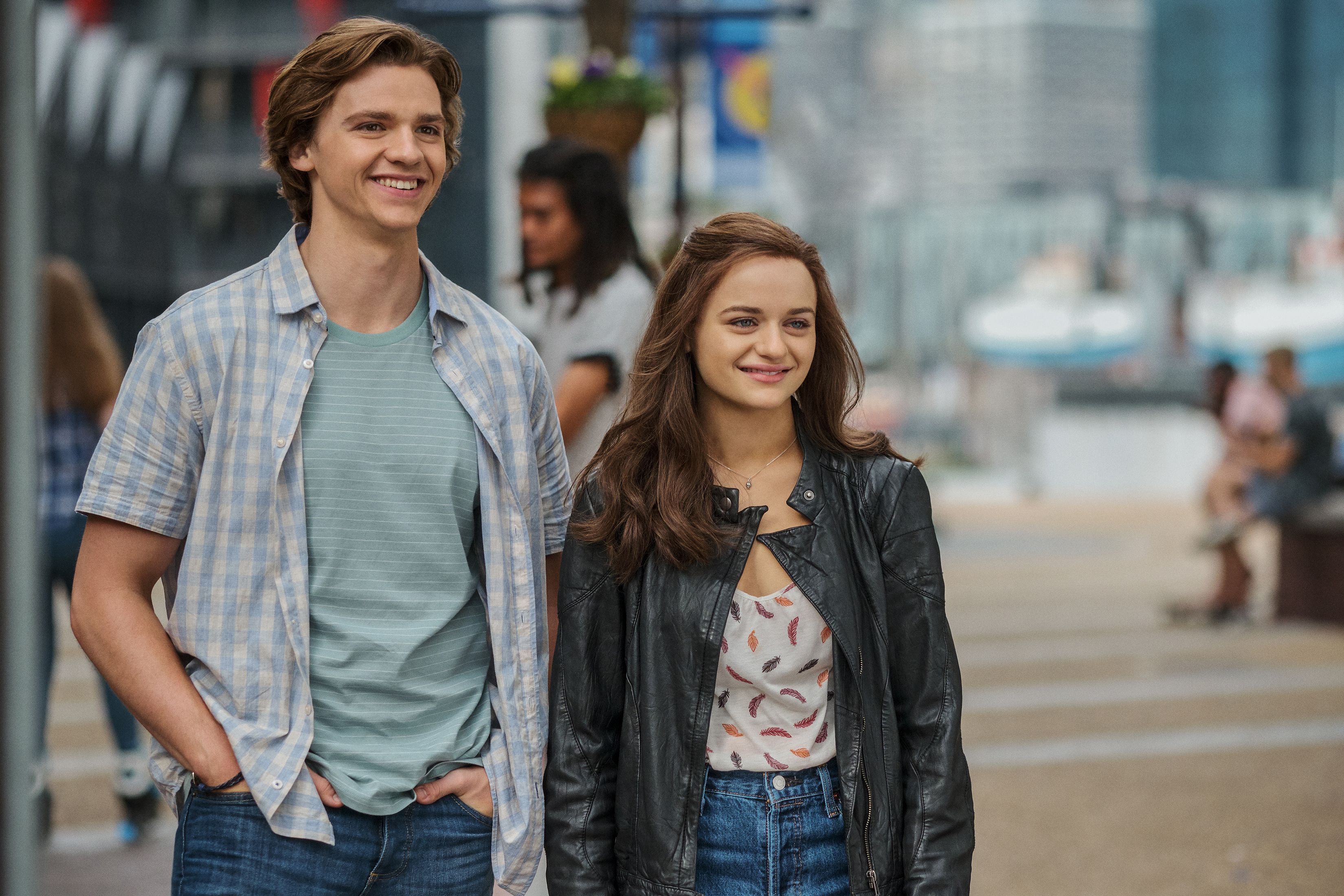 Joey King dice que está totalmente dispuesta a hacer que "La cabina de los besos 3" suceda