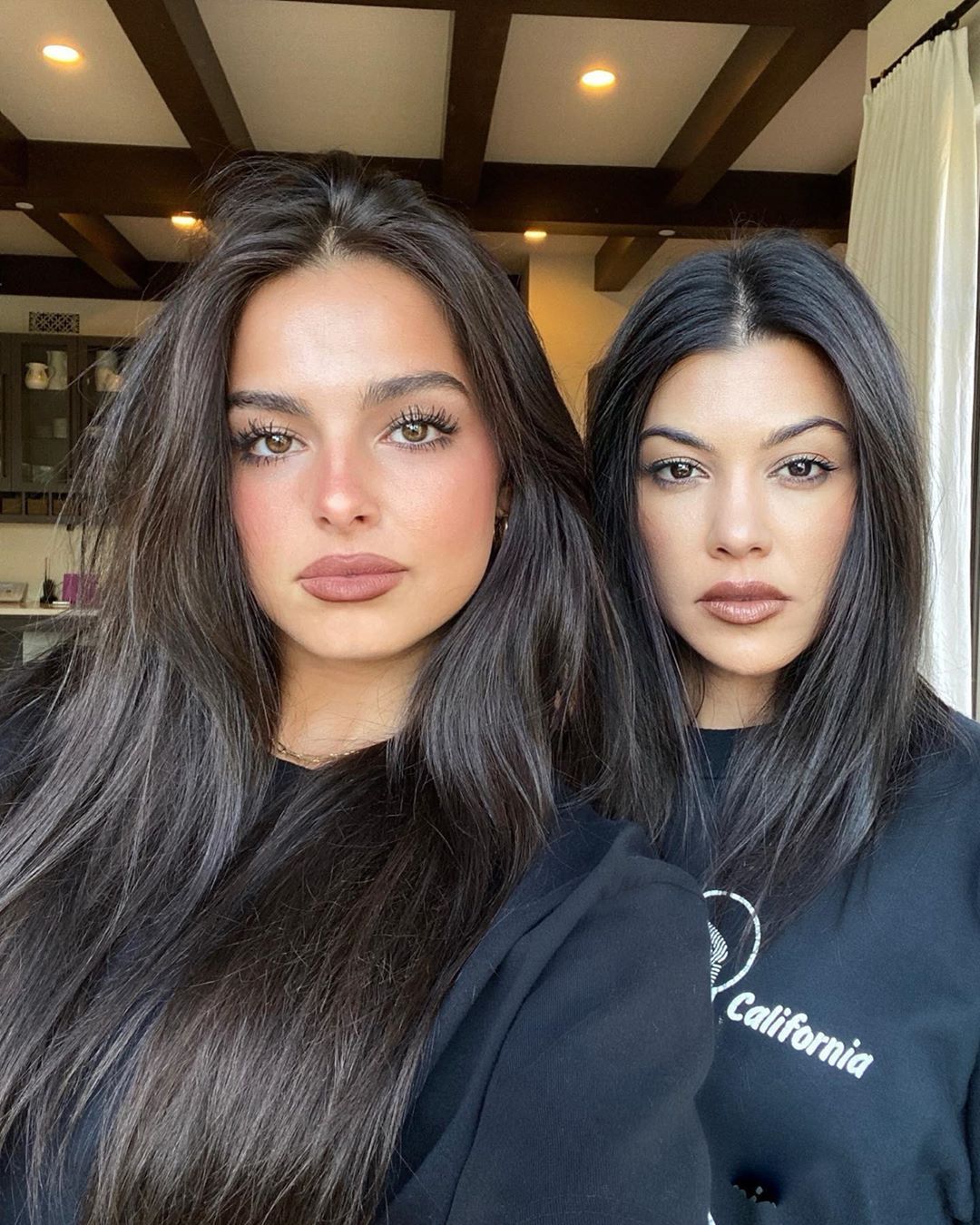 Addison Rae y Kourtney Kardashian sólo usaban trajes a juego