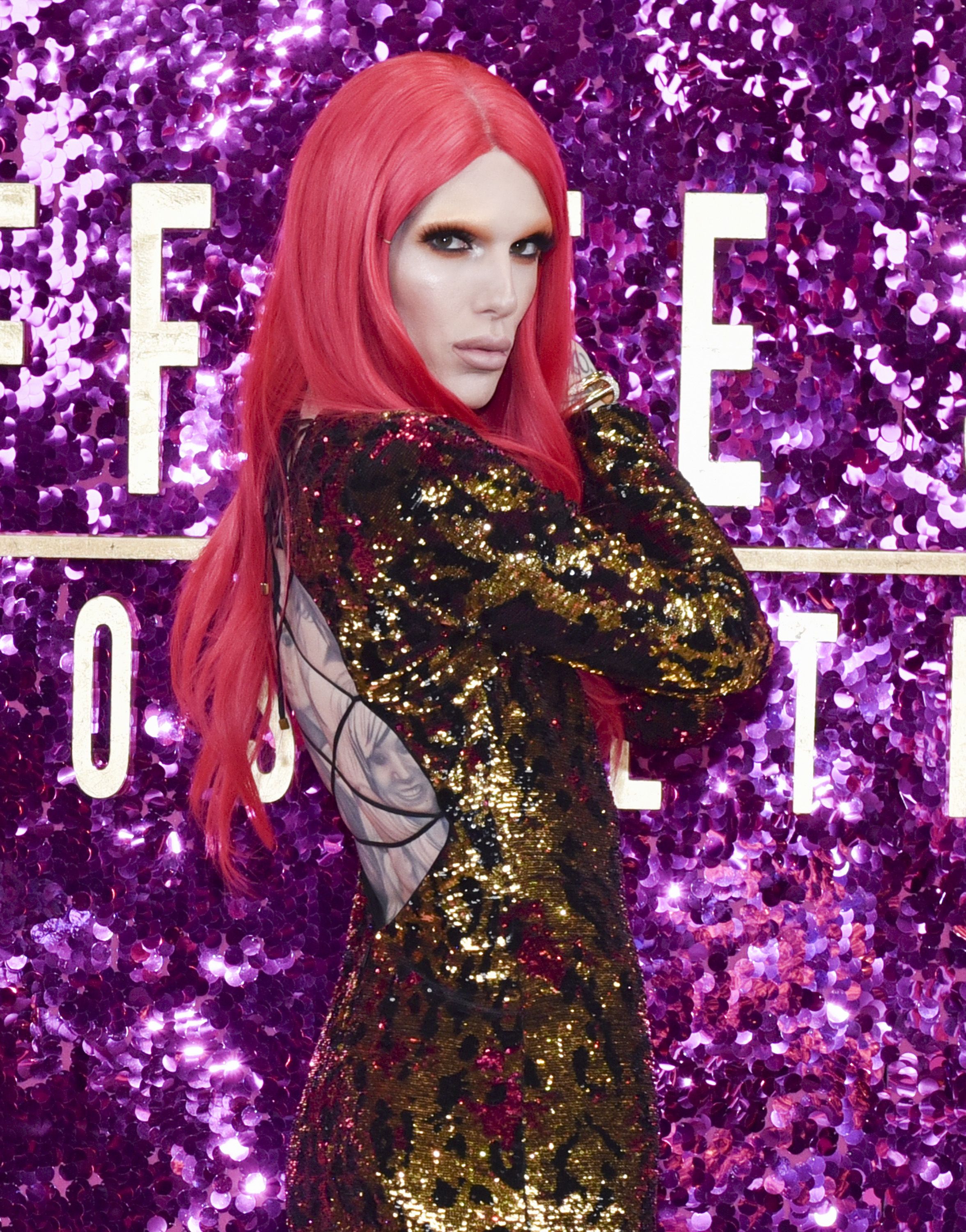 Jeffree Star sigue publicando fotos de su nuevo novio Andre Marhold en medio de la disputa con su ex-novia