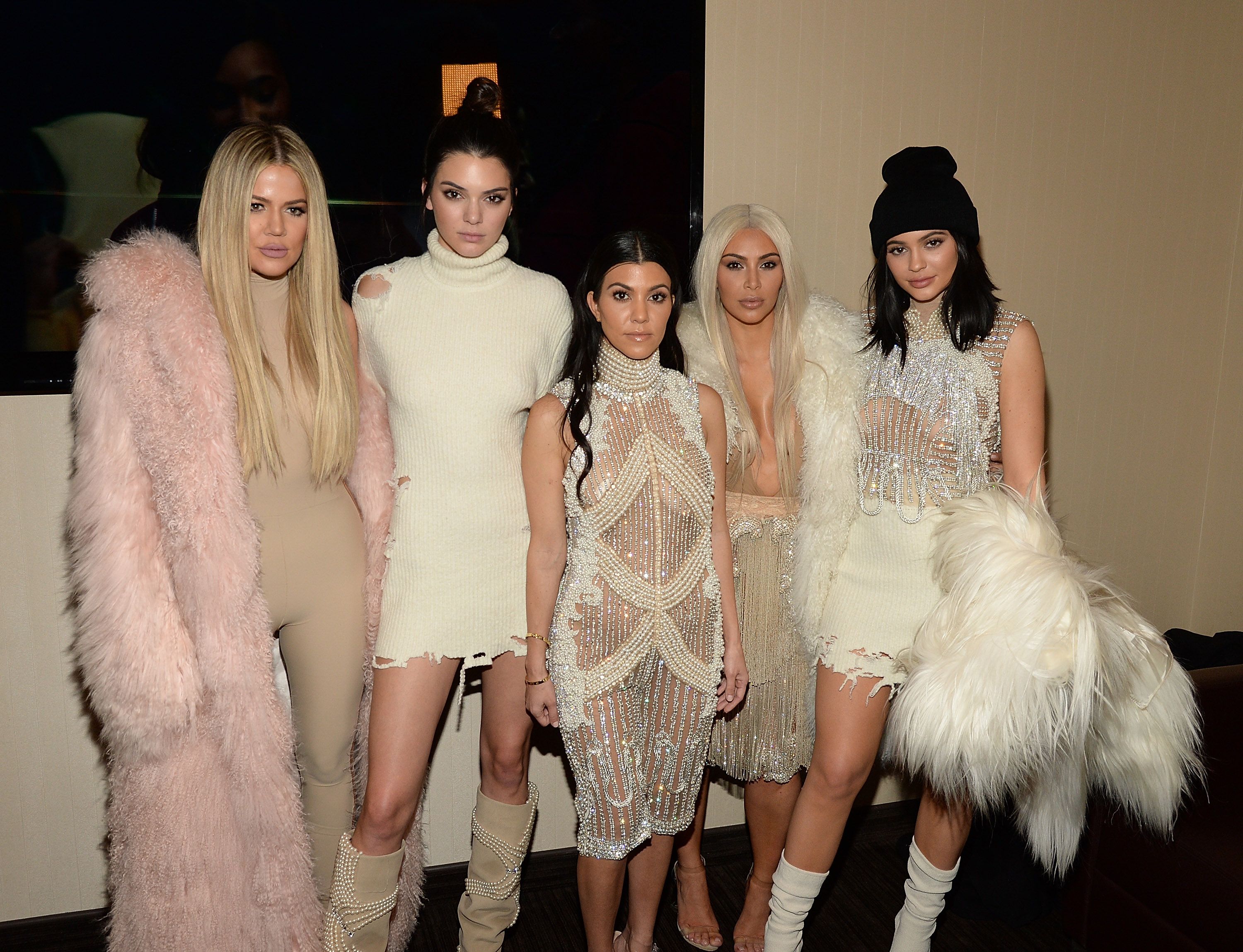 Kim Kardashian anunció que "Mantenerse al día con las Kardashians" ha terminado oficialmente.