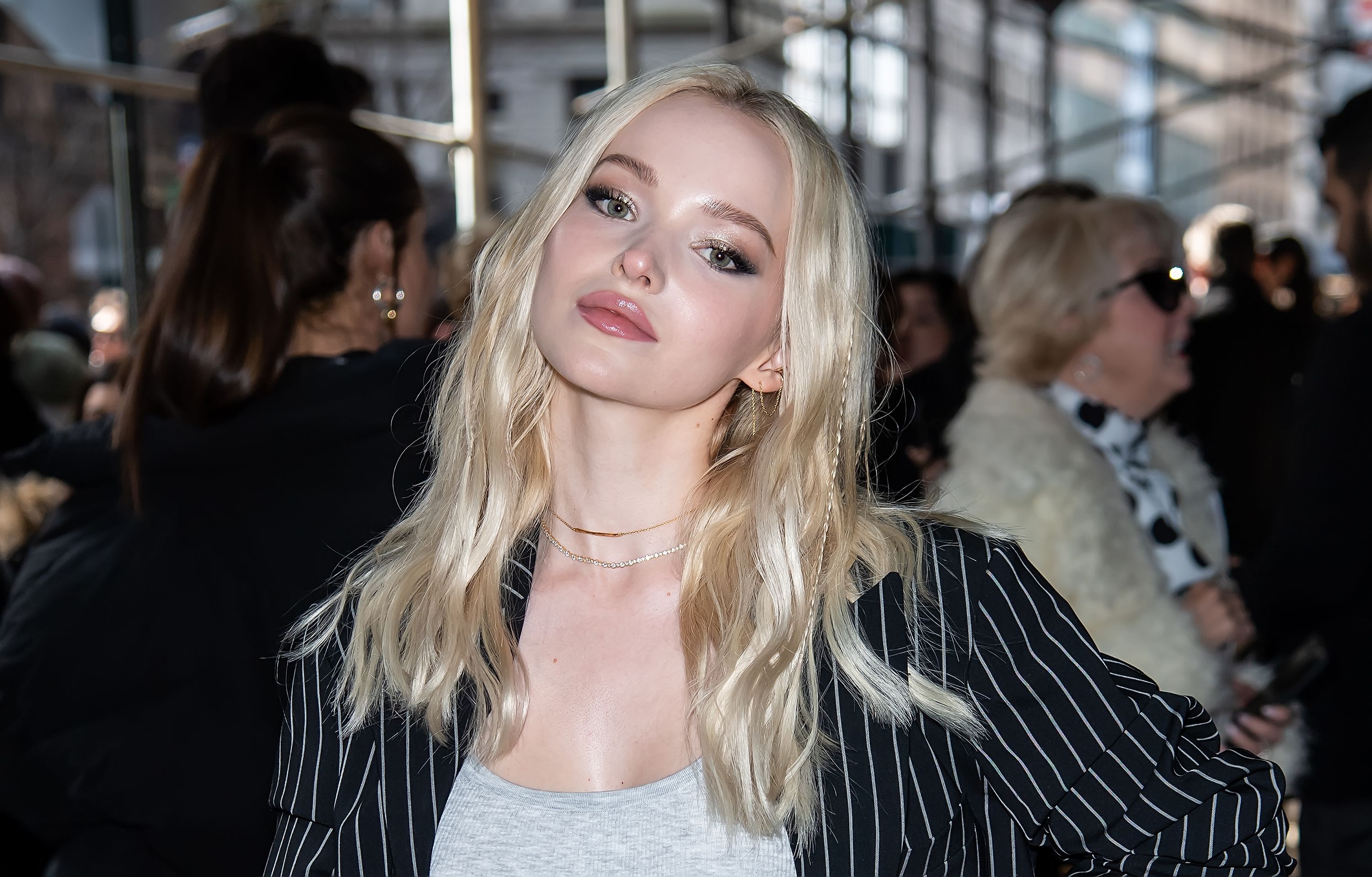 Dove Cameron dice que Liv y Maddie son parte de la comunidad LGBTQ+.