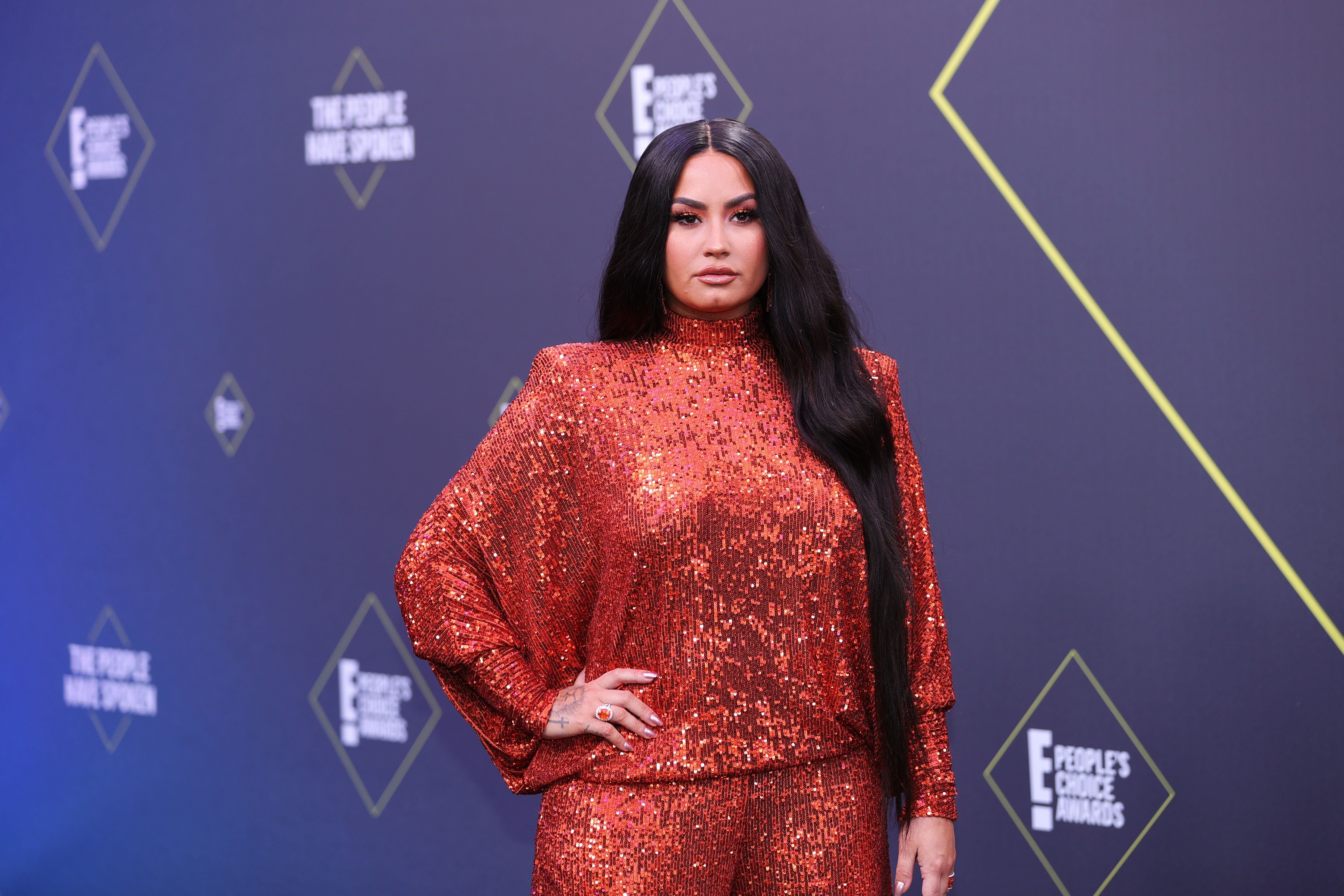 Demi Lovato usó chispas de sudor para albergar a los PCA y las necesito en mi vida.