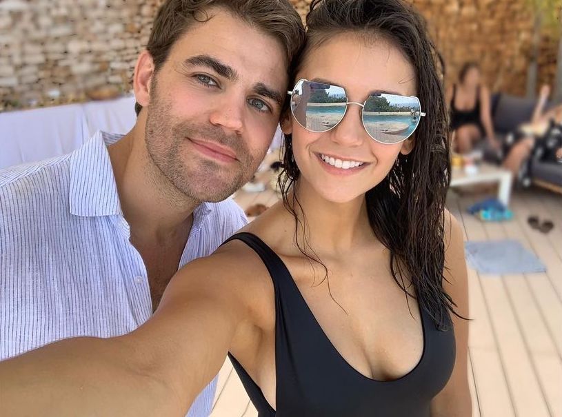 "Los Diarios de los Vampiros" Co-estrellas Nina Dobrev y Paul Wesley bromean con que Justin Bieber es su hijo predilecto