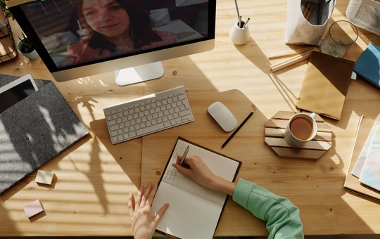 7 consejos para ayudarte con la escuela en línea: La educación mientras es virtual