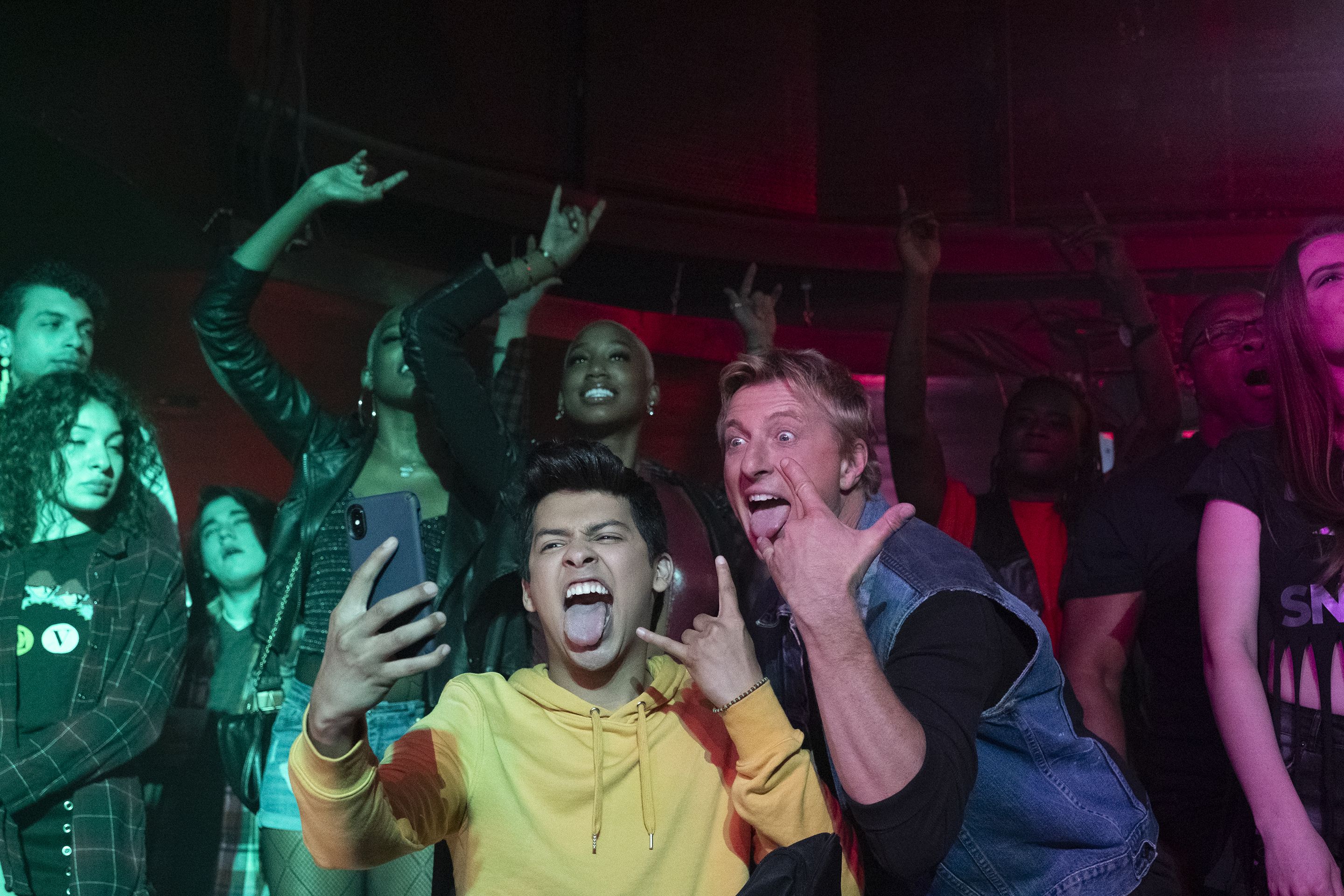 La banda sonora de la tercera temporada de "Cobra Kai" es todo lo que necesitas en la vida y más.
