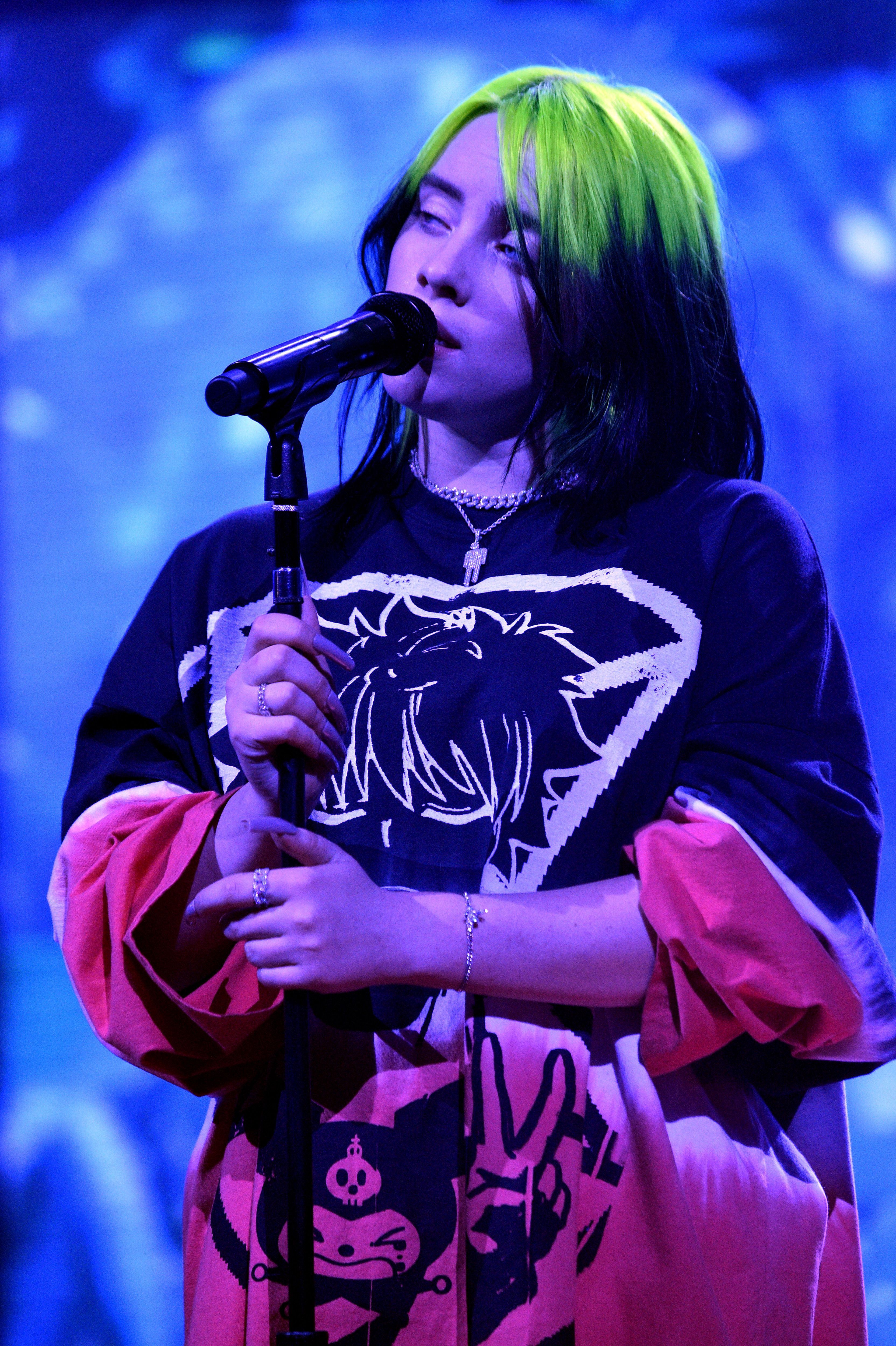 Todo lo que aprendimos sobre Billie Eilish en su nuevo documental "The World