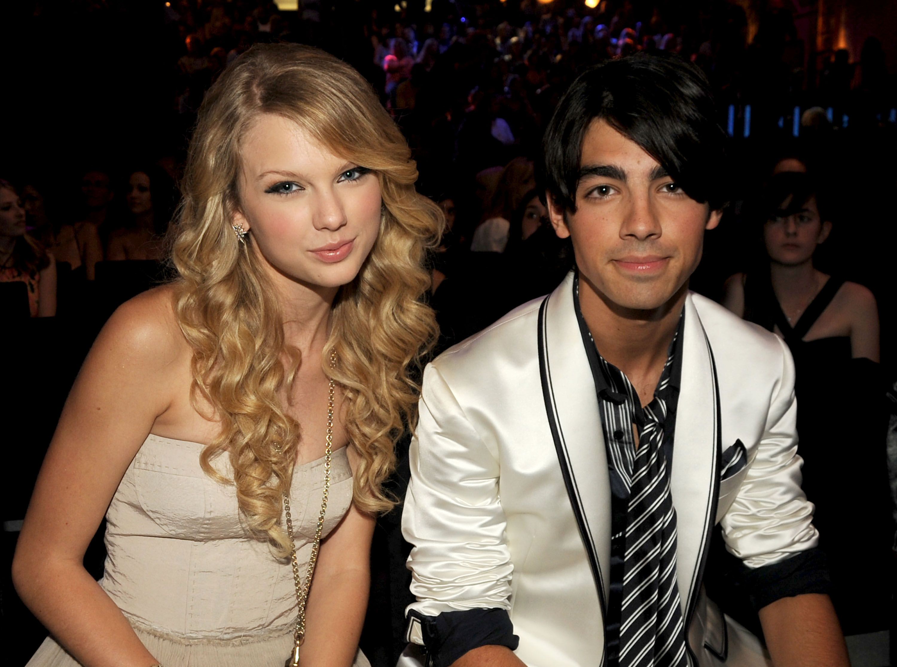 La letra de la canción de Taylor Swift "You All Over Me" parece ser totalmente sobre Joe Jonas