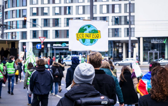 Una charla con los activistas climáticos de la generación Z que han llegado a 130.000 personas