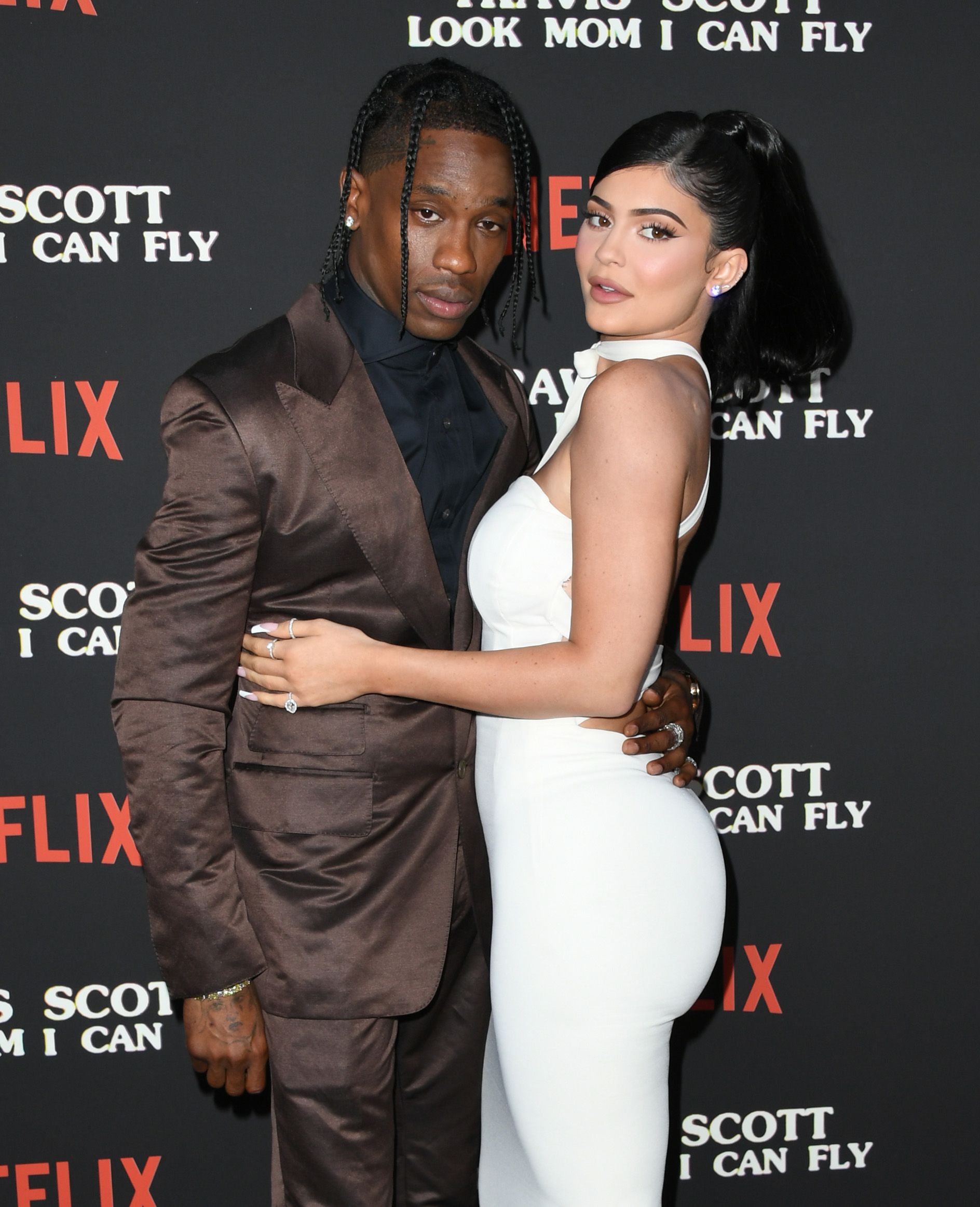 Kylie Jenner desmiente los rumores de que ella y Travis Scott tienen una relación abierta