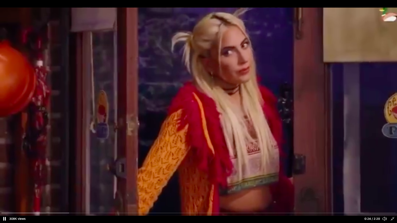 Lady Gaga se disfrazó de Phoebe para el reencuentro de 