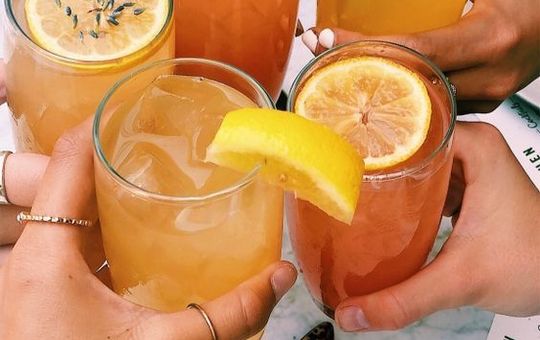 Vence el calor: Las 5 mejores recetas de bebidas para el verano