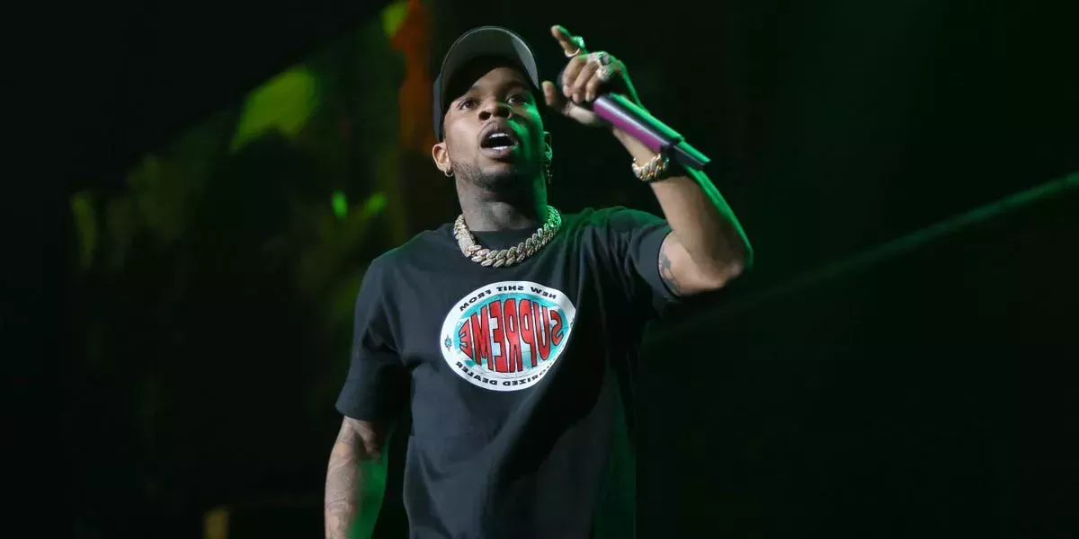 Tory Lanez se declaró no culpable de los cargos relacionados con el presunto disparo a Megan Thee Stallion en su segunda comparecencia