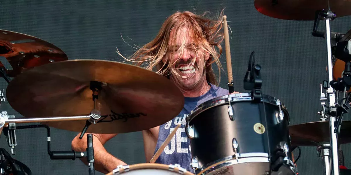 El baterista de Foo Fighters Taylor Hawkins ha muerto a los 50 años