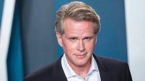 Cary Elwes "se recupera bien" en el hospital tras la mordedura de una serpiente de cascabel