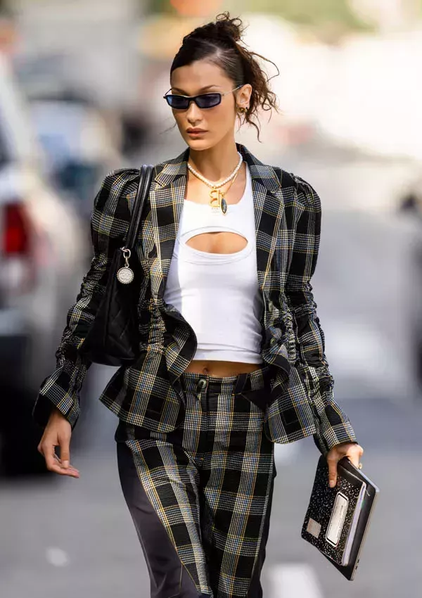 Las apariciones en pasarela de Vivienne Westwood significan mucho más que el tiempo de transmisión para Bella Hadid.