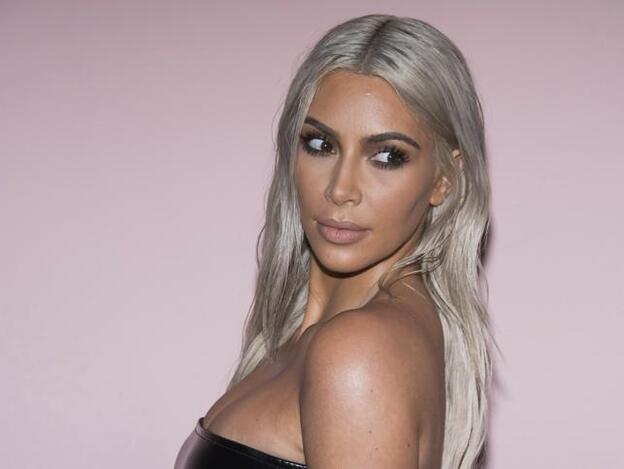 Kim Kardashian’s volvió a ser rubia en evento  Gala 2022