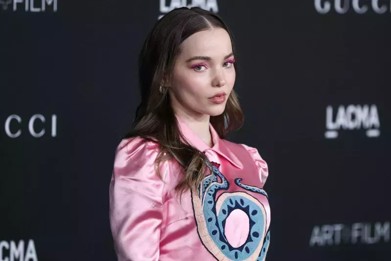 Declaraciones de Dove Cameron sobre su sexualidad desde que salió del armario