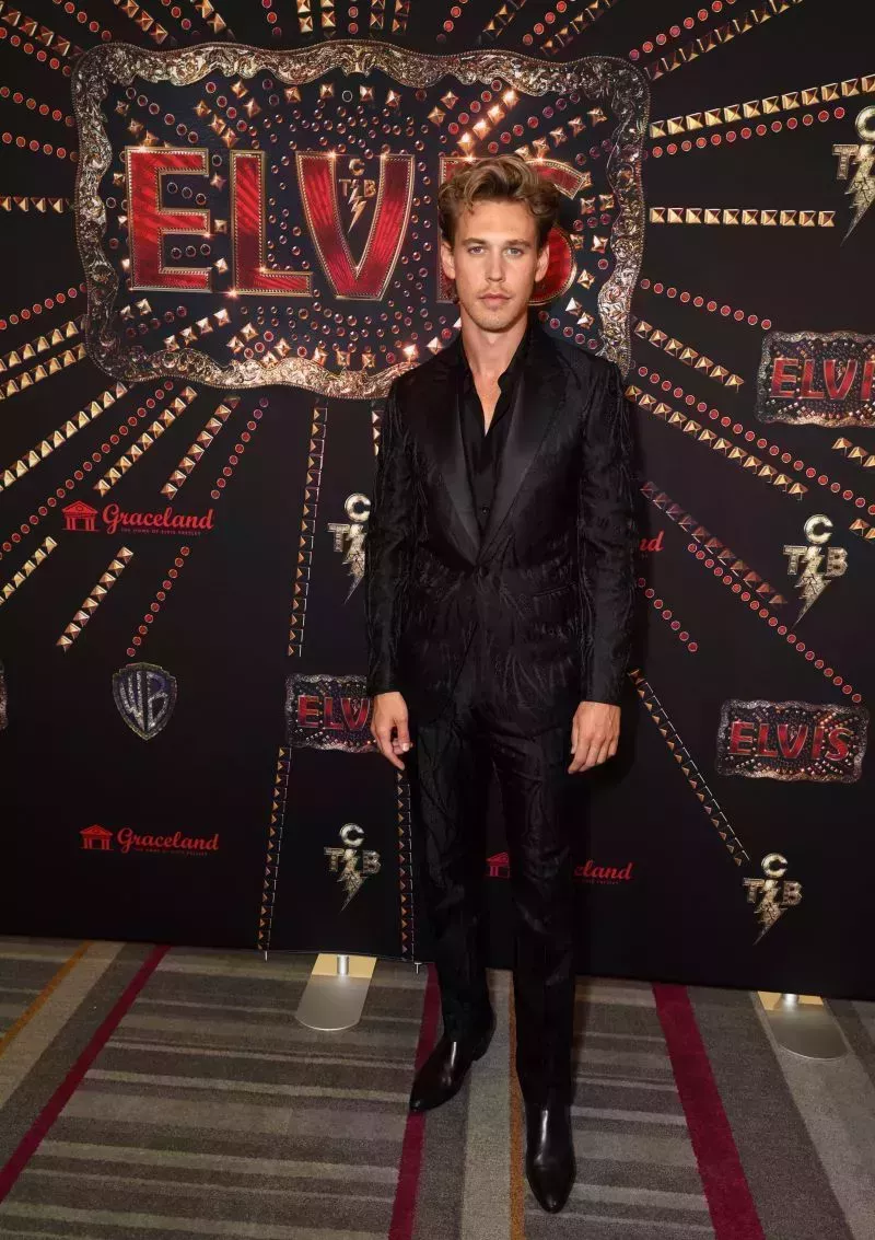 ¡El Rey! Los mejores looks de Austin Butler en la gira de prensa de 'Elvis': Fotos