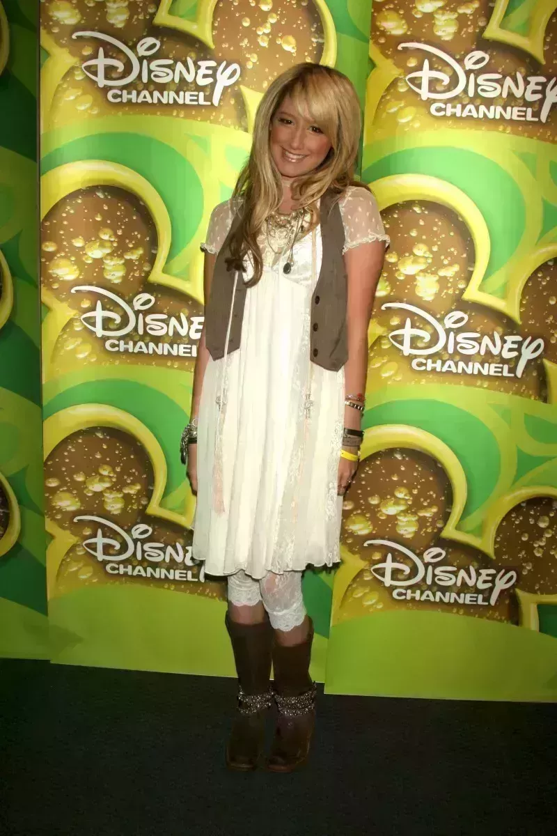 ¡Ashley Tisdale está viviendo la vida ~Suite~! Fotos de la transformación en la alfombra roja