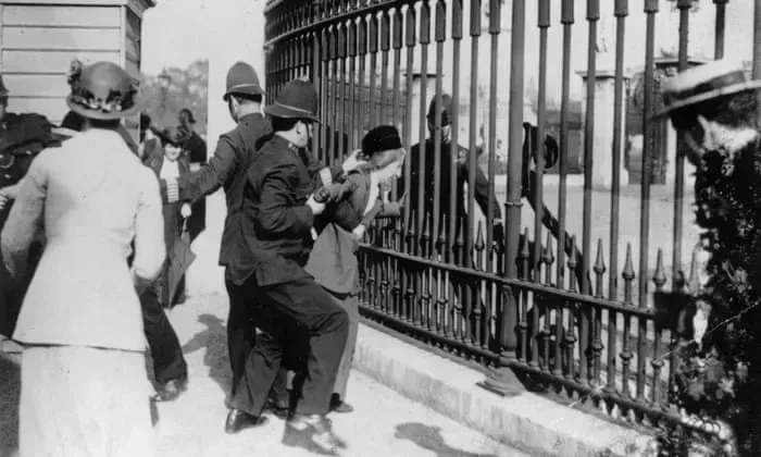 Los derechos de la mujer: Una mirada al derecho al voto