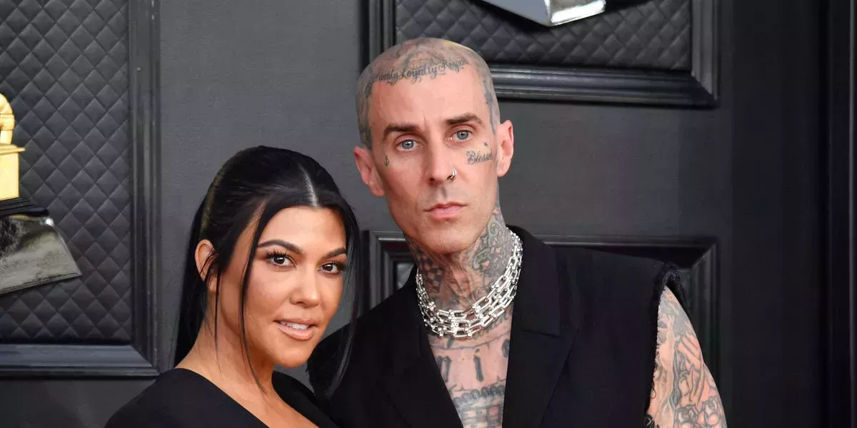 Travis Barker dice a sus fans que
