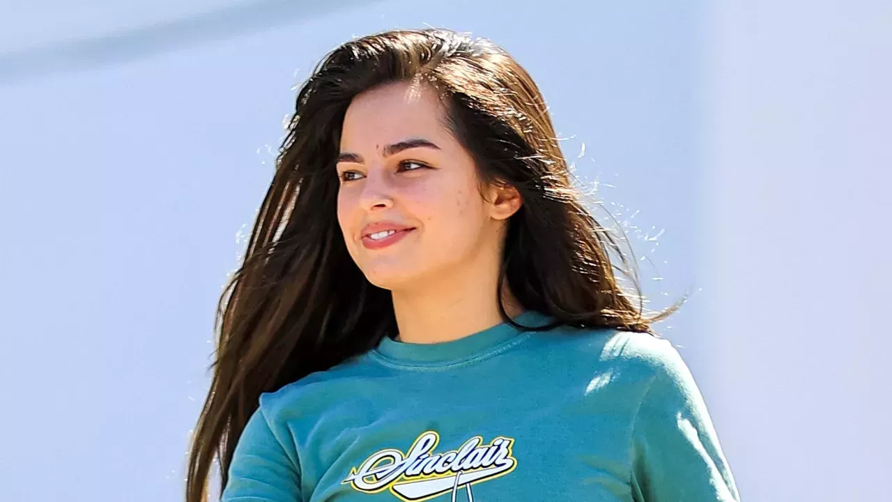 Addison Rae acaba de llevar un corsé a la playa