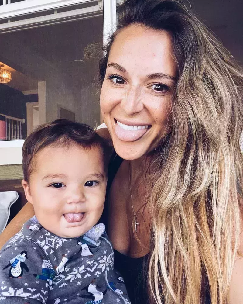 Carlos y Alexa PenaVega momentos más lindos con sus hijos: Fotos