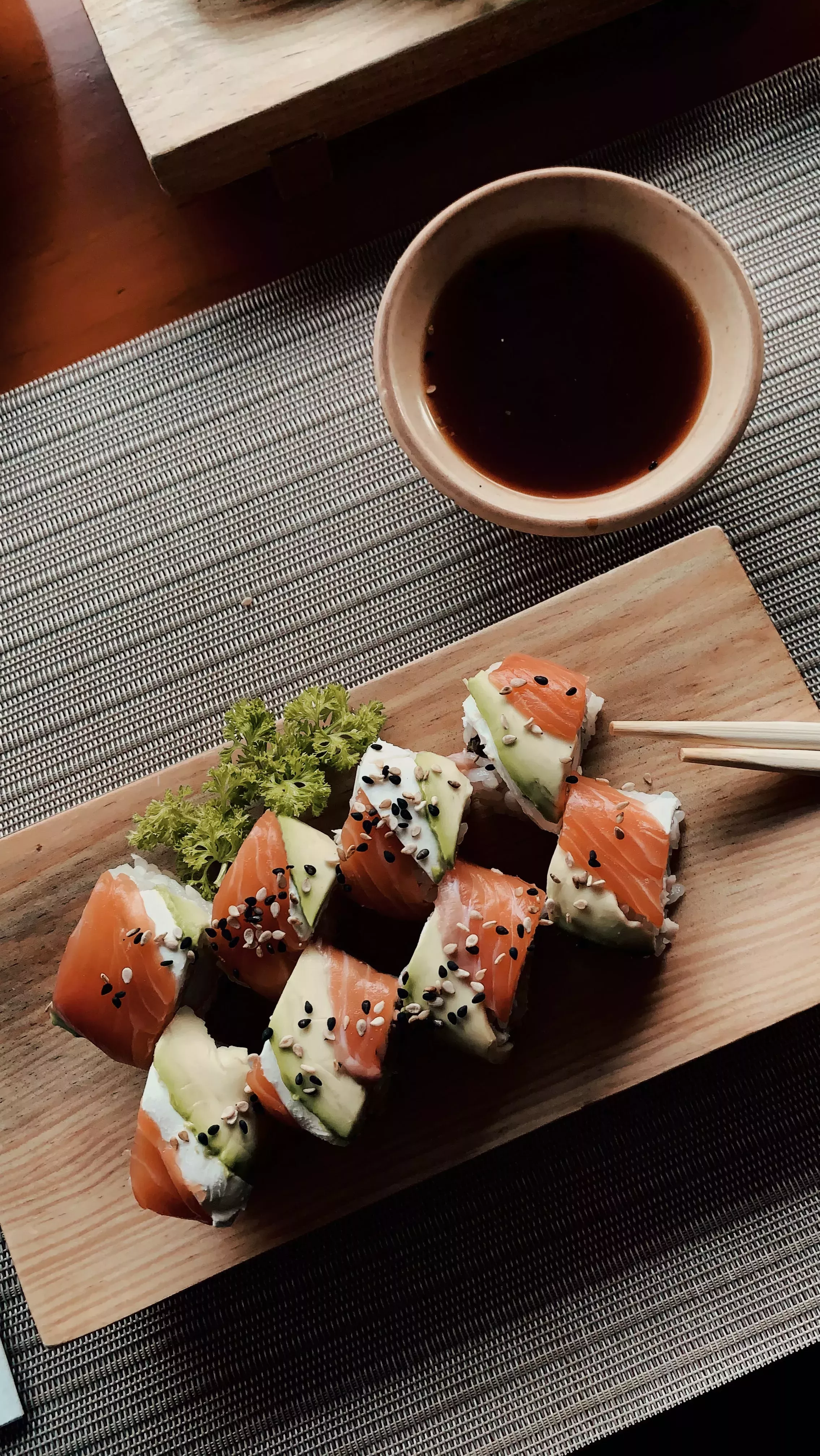 Cómo la música para un restaurante de sushi no es la música para un restaurante de sushi 