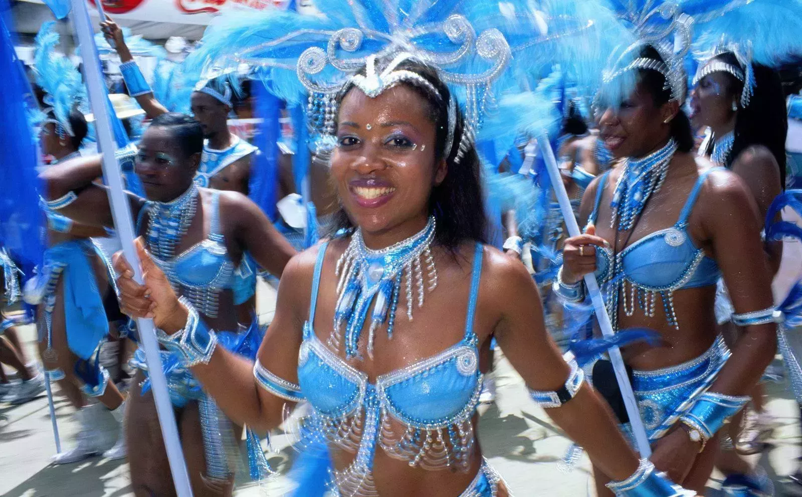 Cómo un disfraz de caribana reparó la relación de una joven con su cuerpo