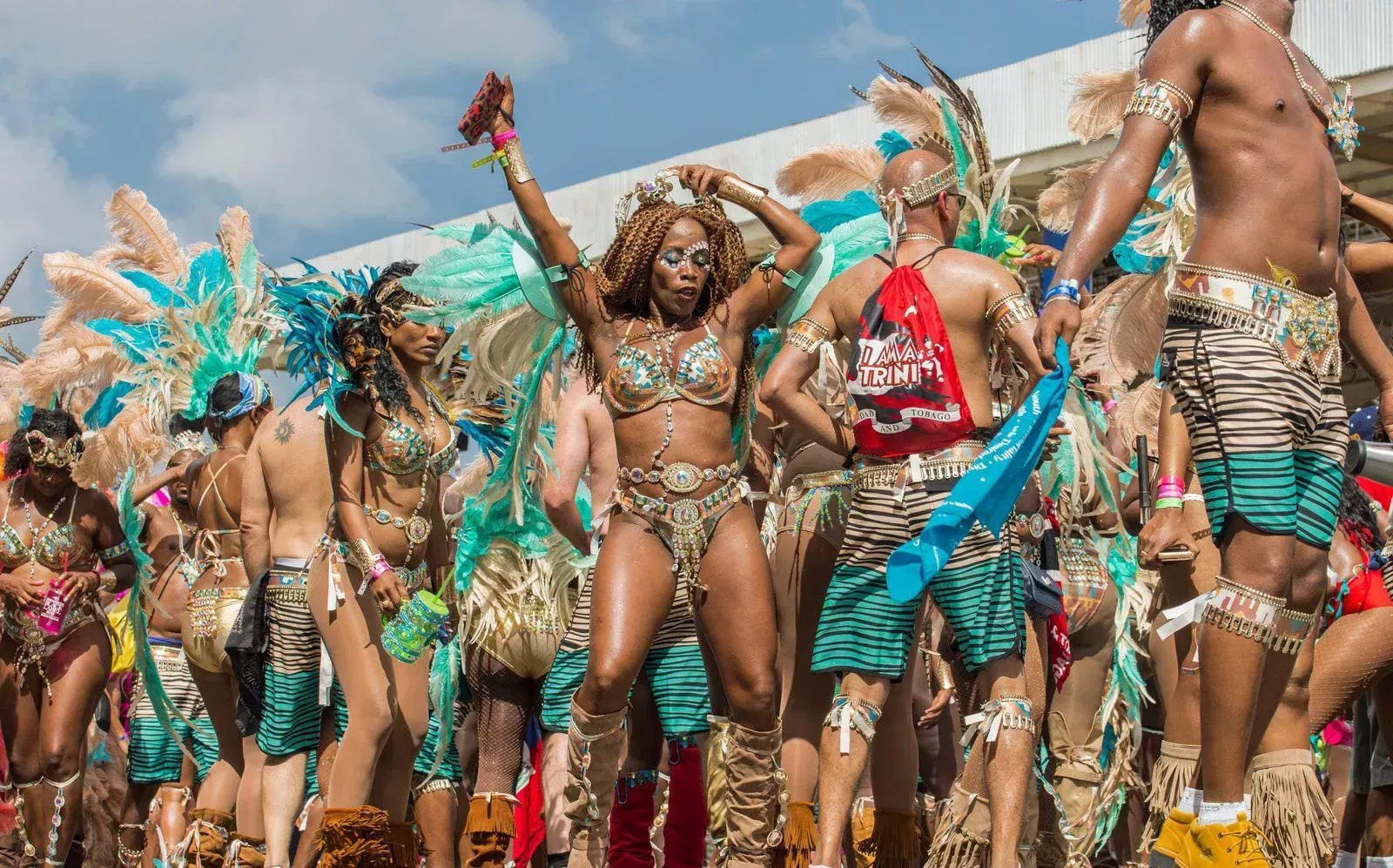 Cómo un disfraz de caribana reparó la relación de una joven con su cuerpo