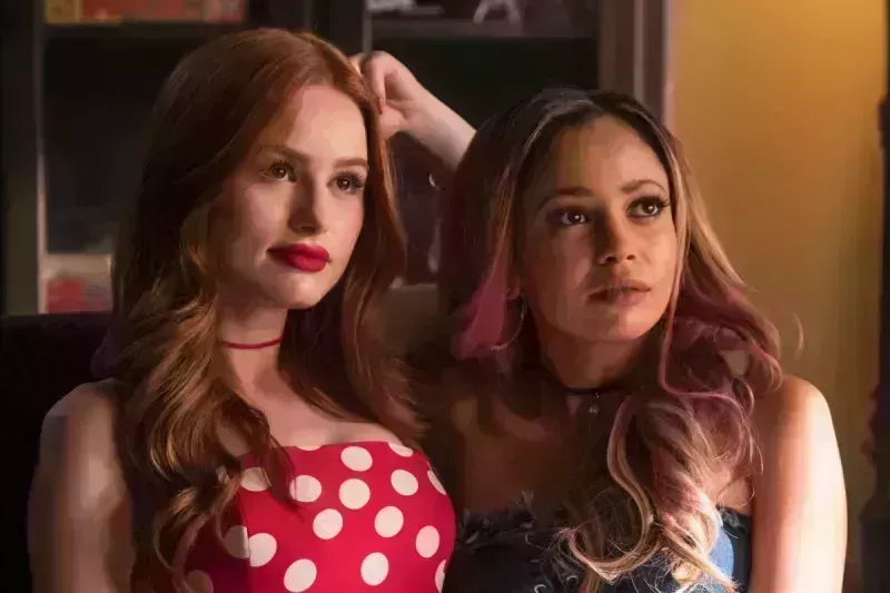 Cronología completa de la amistad entre Vanessa Morgan y Madelaine Petsch