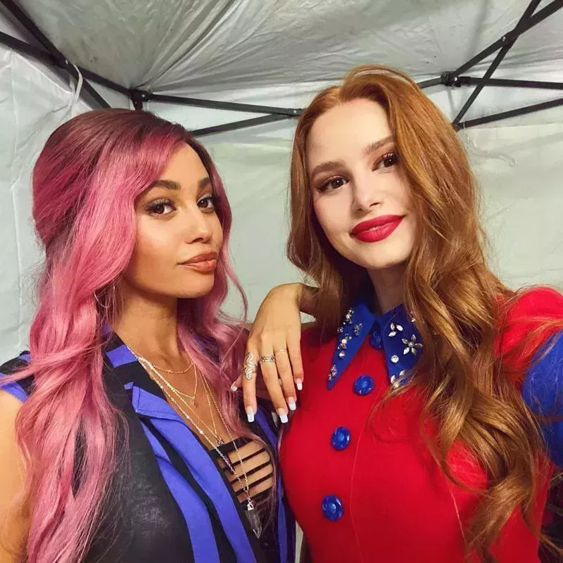 Cronología completa de la amistad entre Vanessa Morgan y Madelaine Petsch