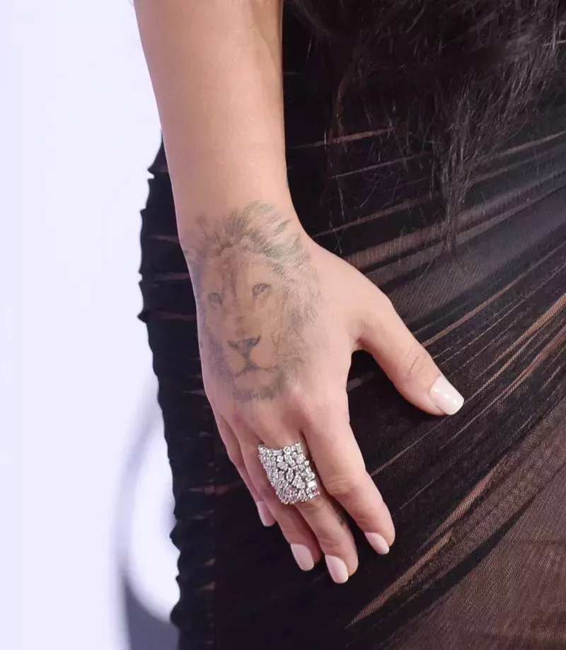 Desglose completo de los tatuajes de Demi Lovato y su significado