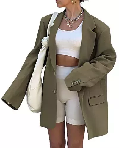 Dua Lipa acaba de sacar las hombreras de la forma más inesperada