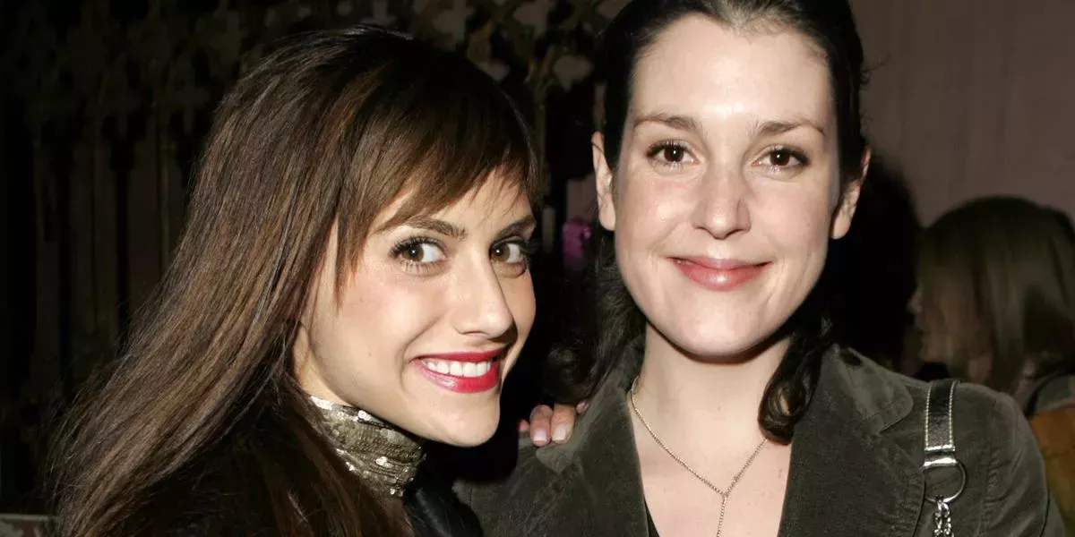 Melanie Lynskey dice que la forma en que Brittany Murphy se veía a sí misma era 'realmente desgarradora'