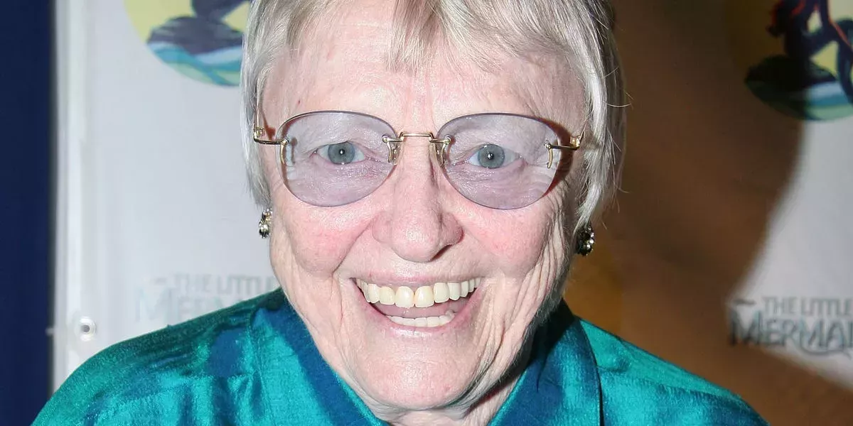 Pat Carroll, la actriz ganadora del Emmy más conocida por su voz de Úrsula en 'La Sirenita', ha fallecido a los 95 años