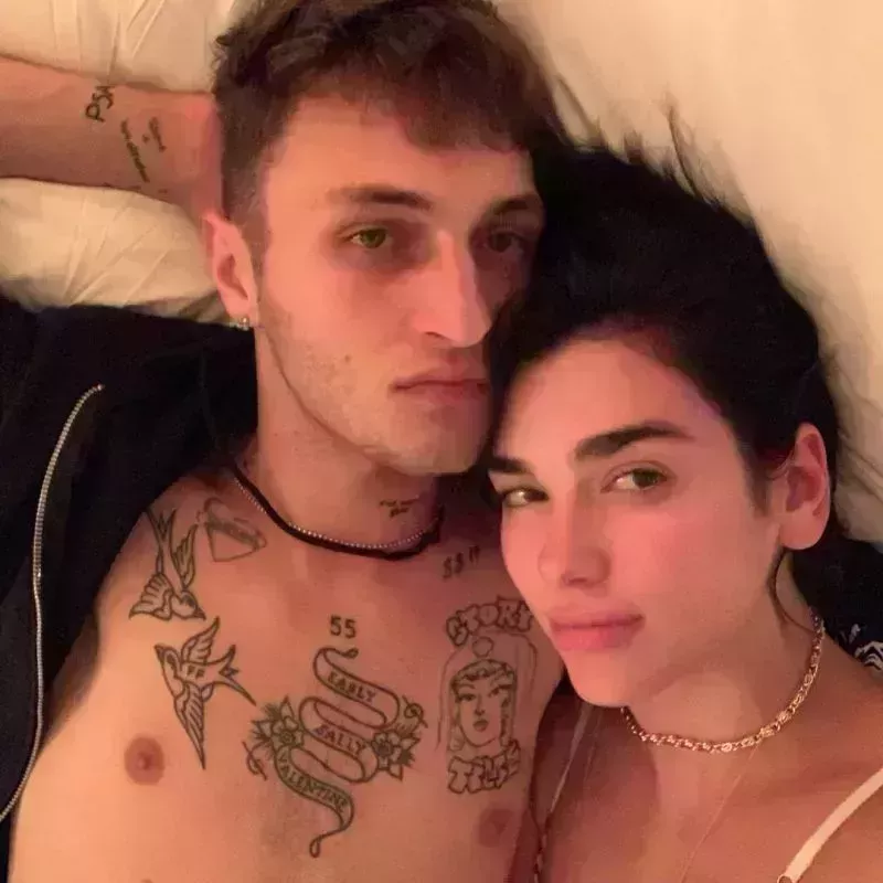 Revive la línea de tiempo completa de la relación de Dua Lipa y Anwar Hadid