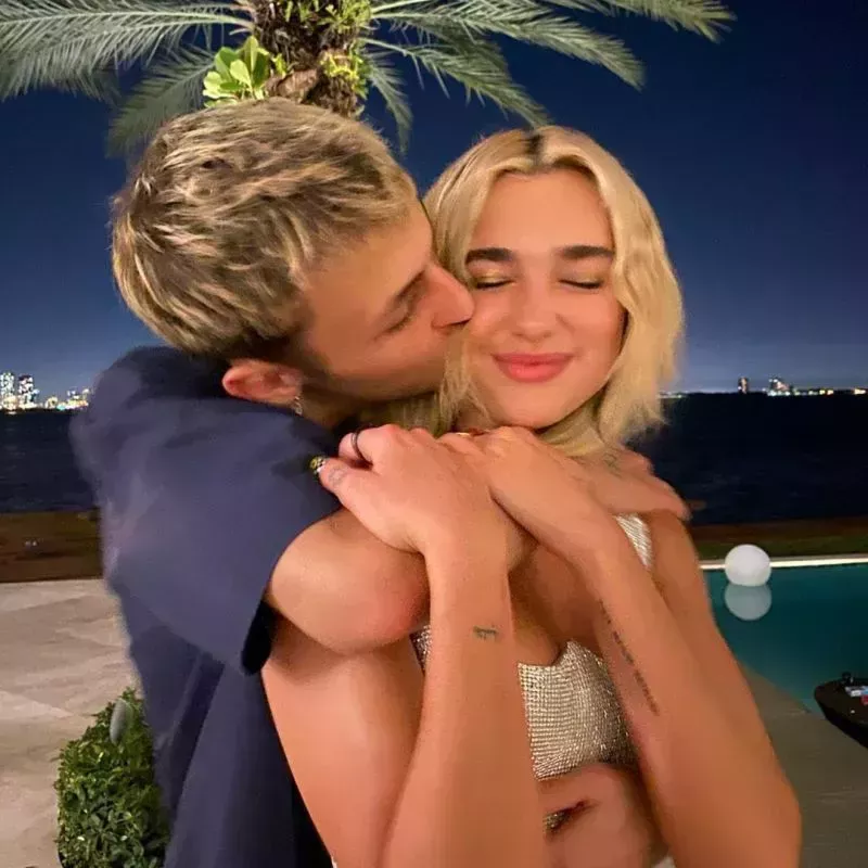 Revive la línea de tiempo completa de la relación de Dua Lipa y Anwar Hadid