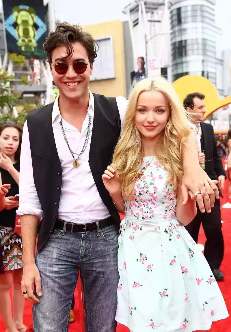 Cronología de la relación de Dove Cameron y Ryan McCartan y su ruptura